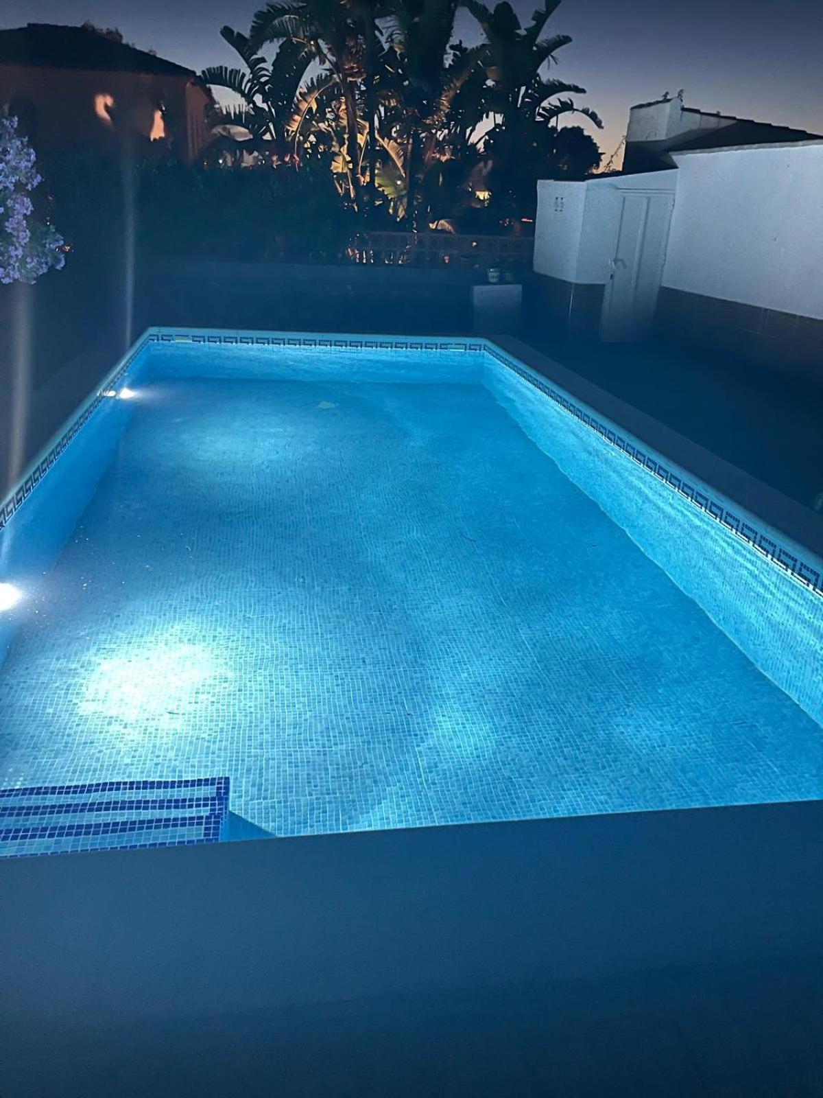 Villa Leon 科尼尔-德拉弗龙特拉 外观 照片